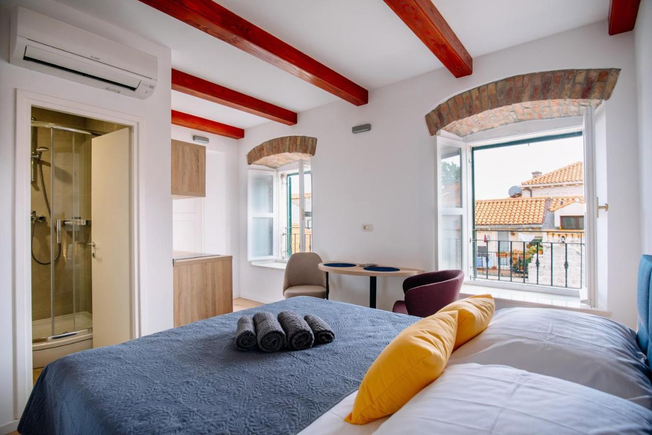 Art Deco City Walls Apartments By Duhomes Ragusa Esterno foto